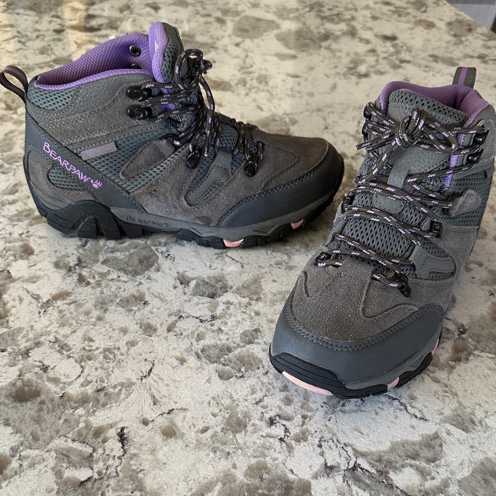 BearPaw Women's Gray and Lavender Winter Boots